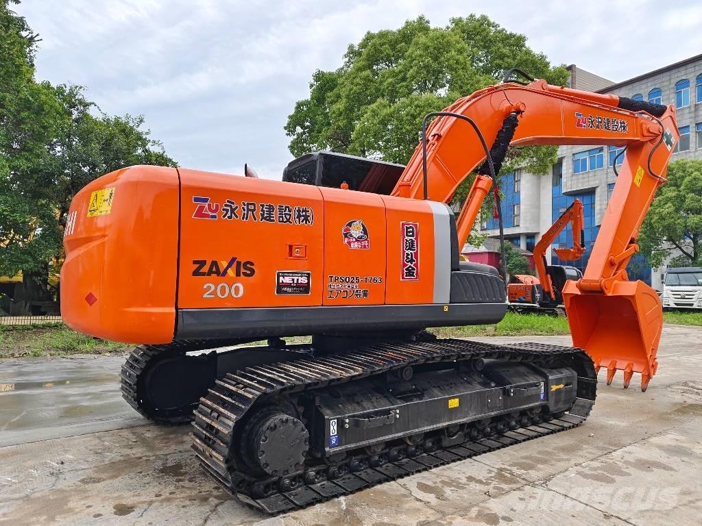 Hitachi ZX 200 Paletli ekskavatörler