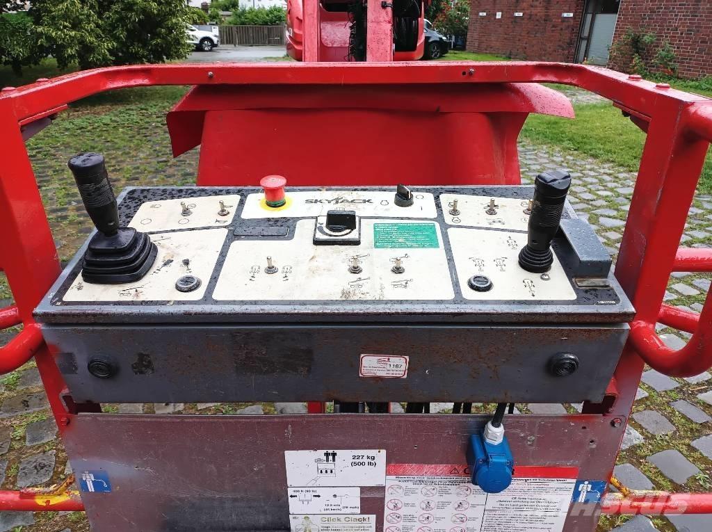 SkyJack SJ 66 T Teleskopik personel platformları