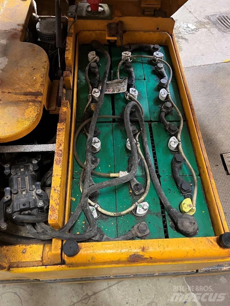 Jungheinrich EFG 113 Elektrikli forkliftler