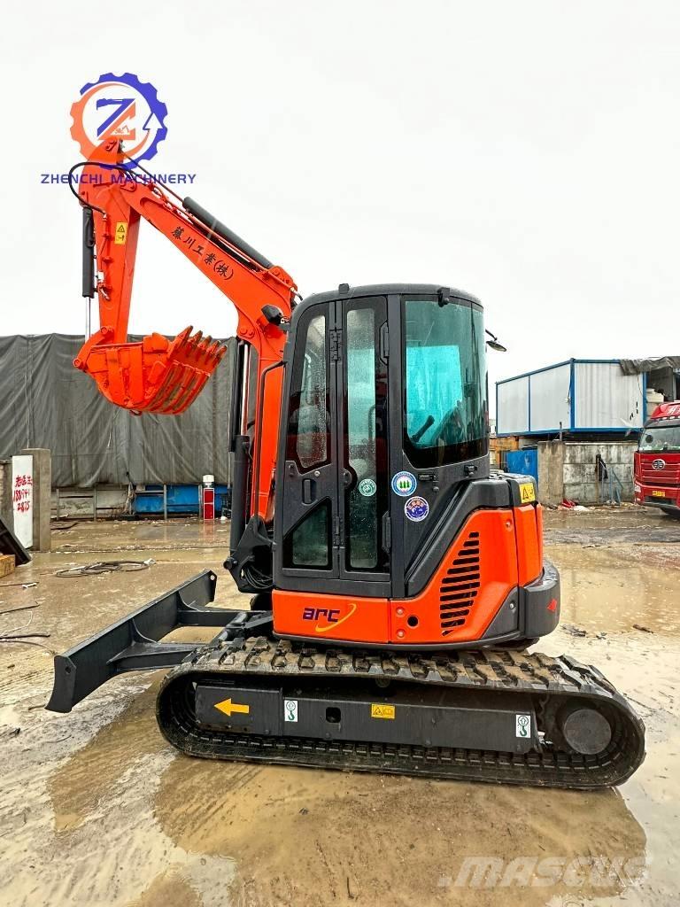 Hitachi ZX 50 Mini ekskavatörler, 7 tona dek
