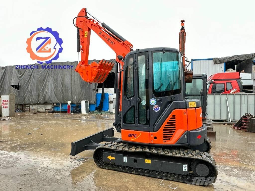 Hitachi ZX 50 Mini ekskavatörler, 7 tona dek