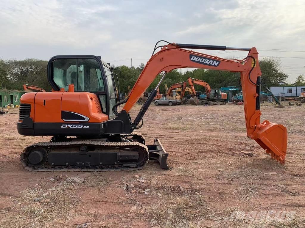 Doosan DX 55 Mini ekskavatörler, 7 tona dek