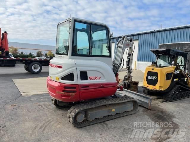 Takeuchi TB235 Mini ekskavatörler, 7 tona dek