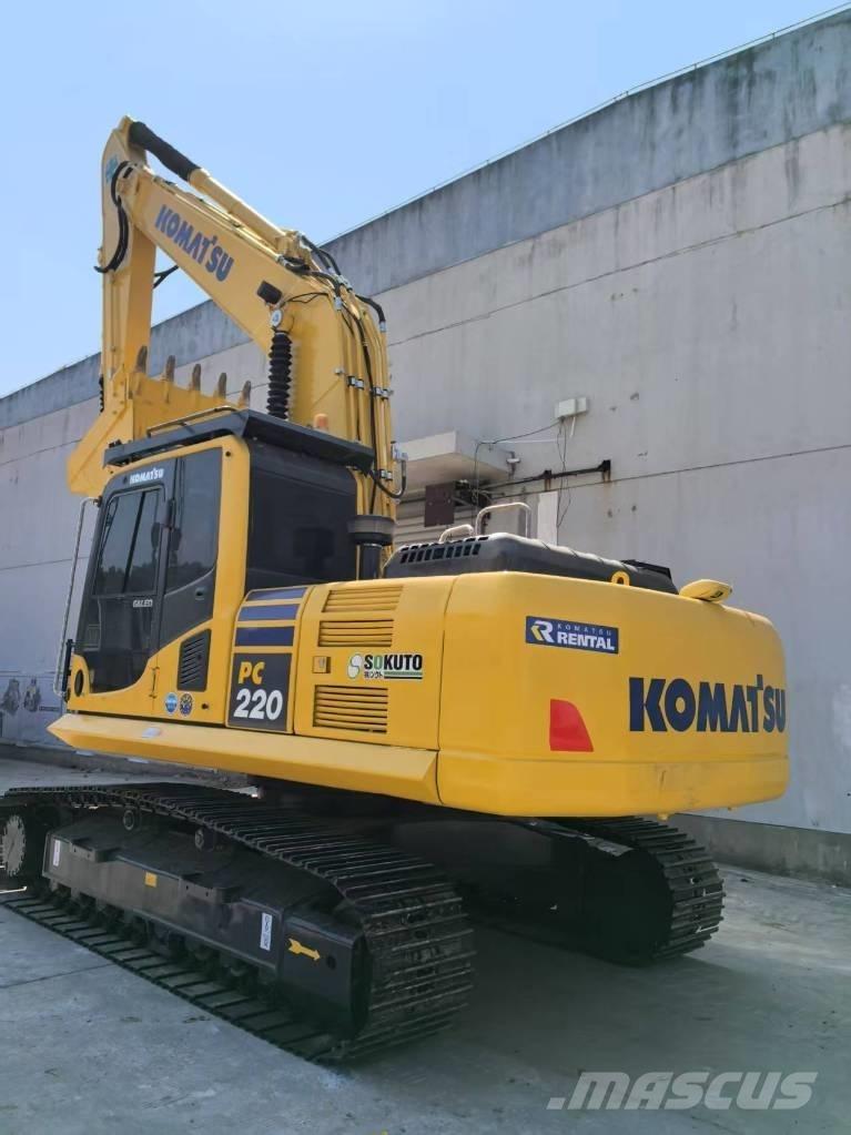 Komatsu PC220-8 Paletli ekskavatörler