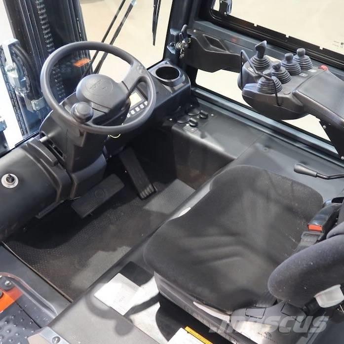 Toyota 8FBMT30 Elektrikli forkliftler