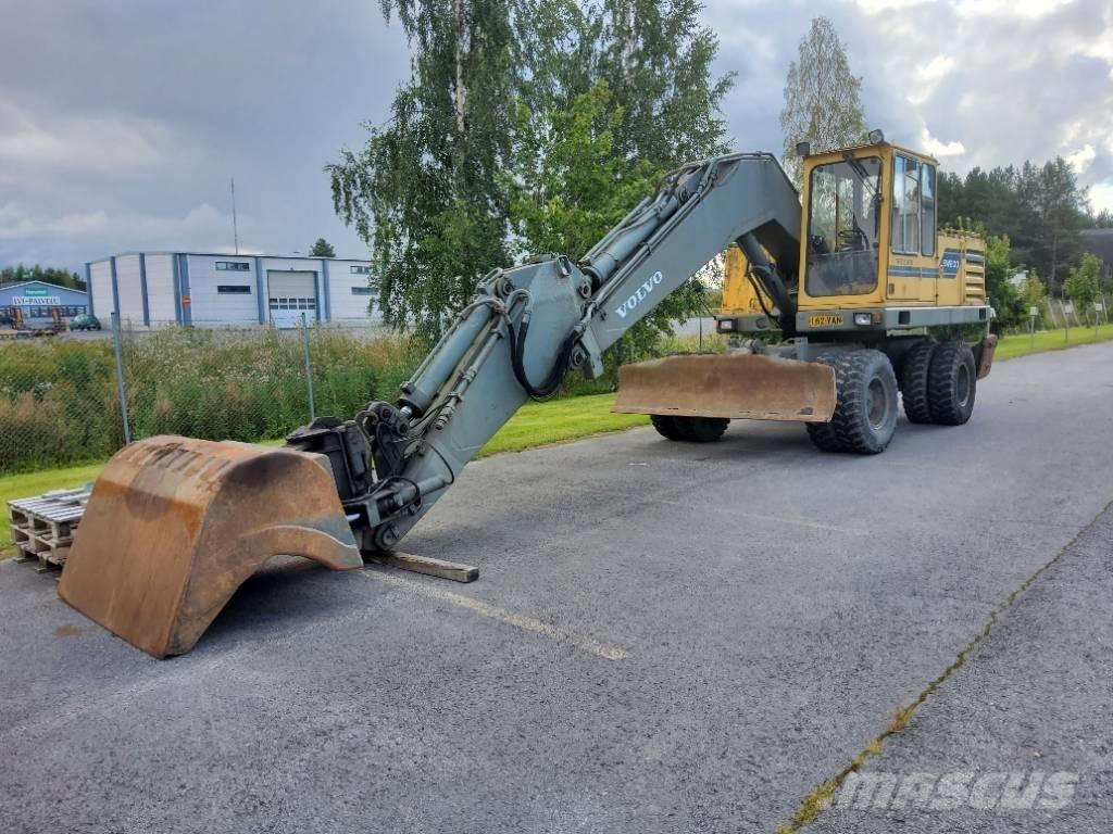 Volvo EW 200 Lastik tekerli ekskavatörler