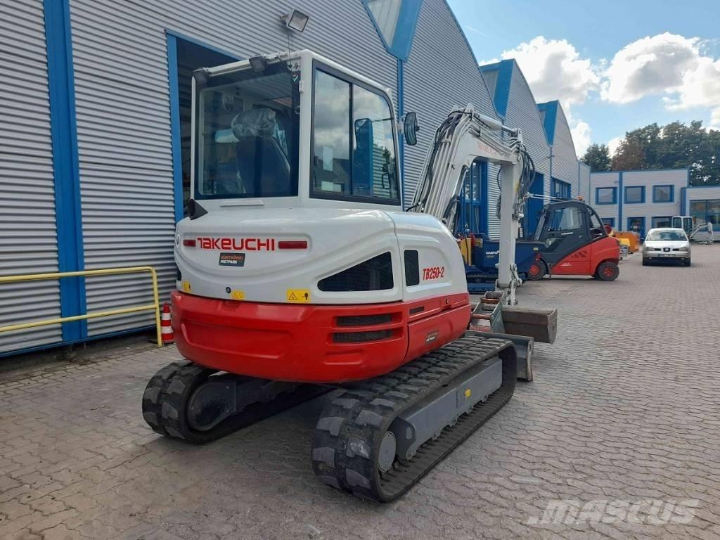 Takeuchi TB 250-2 Mini ekskavatörler, 7 tona dek