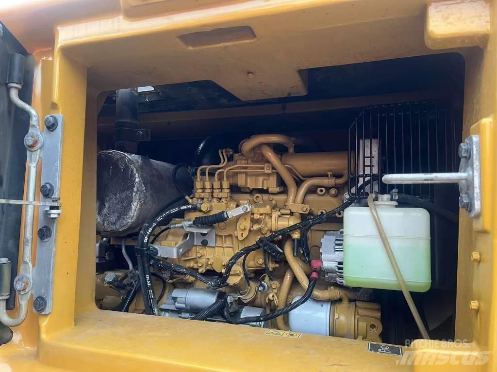CAT 310 Paletli ekskavatörler