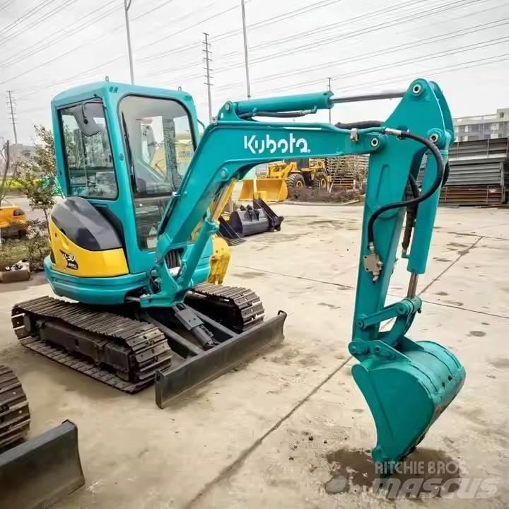 Kubota U30 Paletli ekskavatörler
