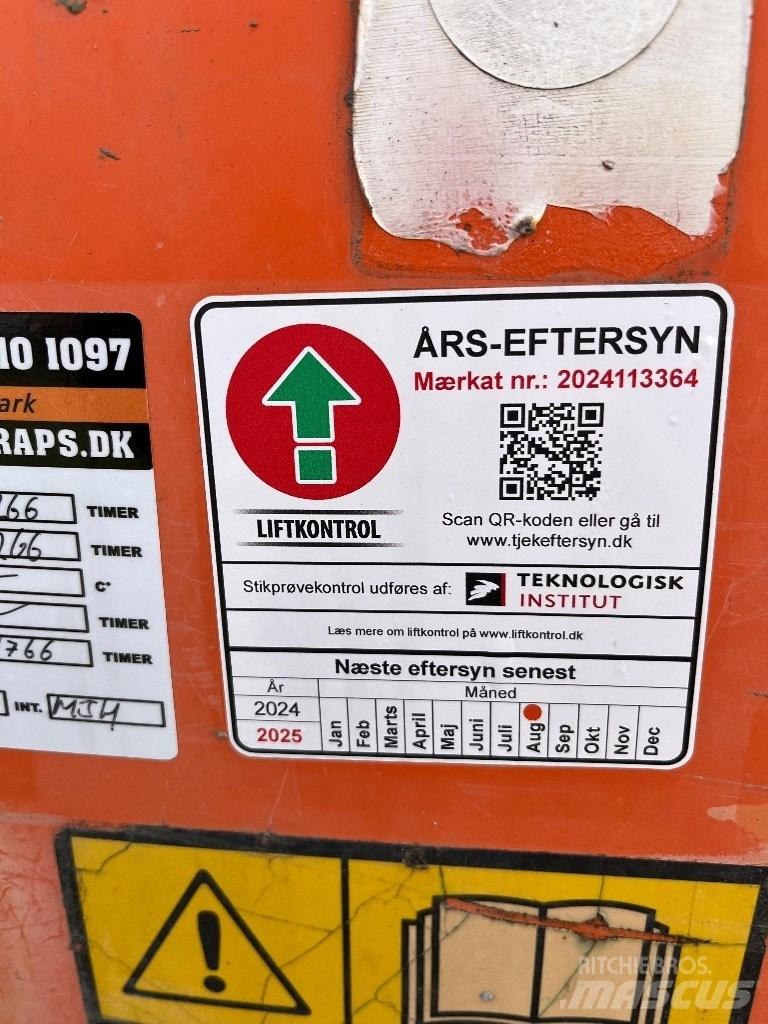 JLG 600 AJ Körüklü personel platformları