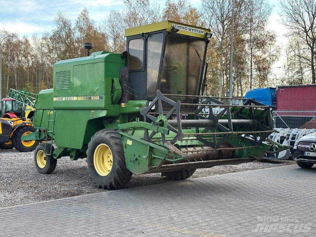 John Deere 1042 Biçerdöverler