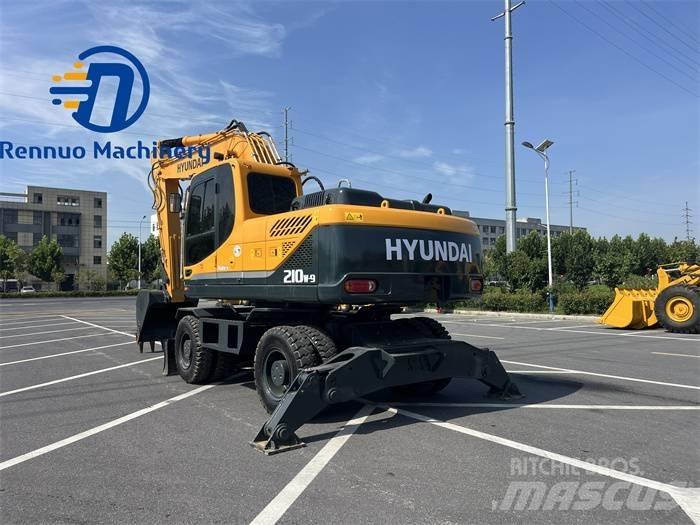 Hyundai R210W-9 Lastik tekerli ekskavatörler