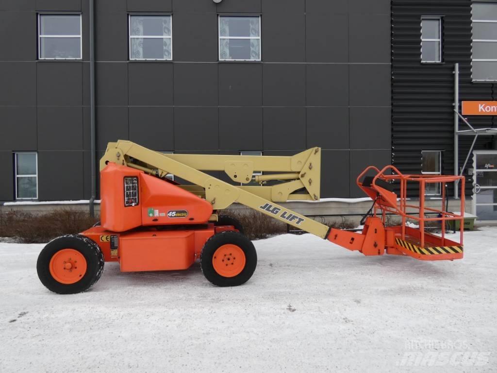 JLG E 45E  Bomlift Körüklü personel platformları