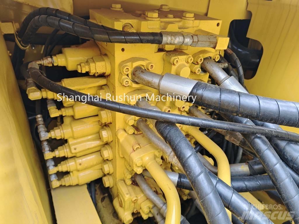 Komatsu PC210-8 Paletli ekskavatörler