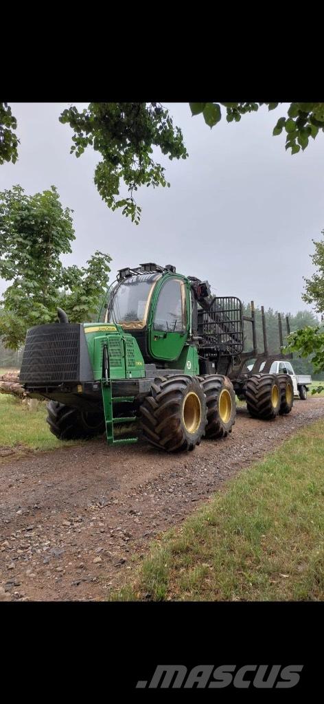 John Deere 1110E Tomruk yükleyici traktörler