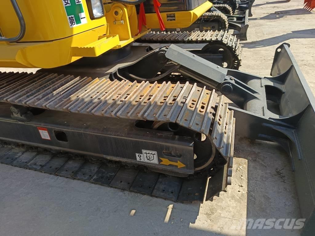 Komatsu PC 70 Paletli ekskavatörler
