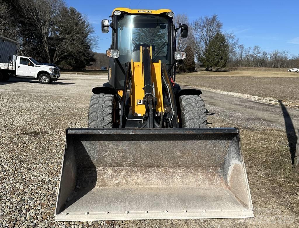 JCB 409 Tekerlekli yükleyiciler