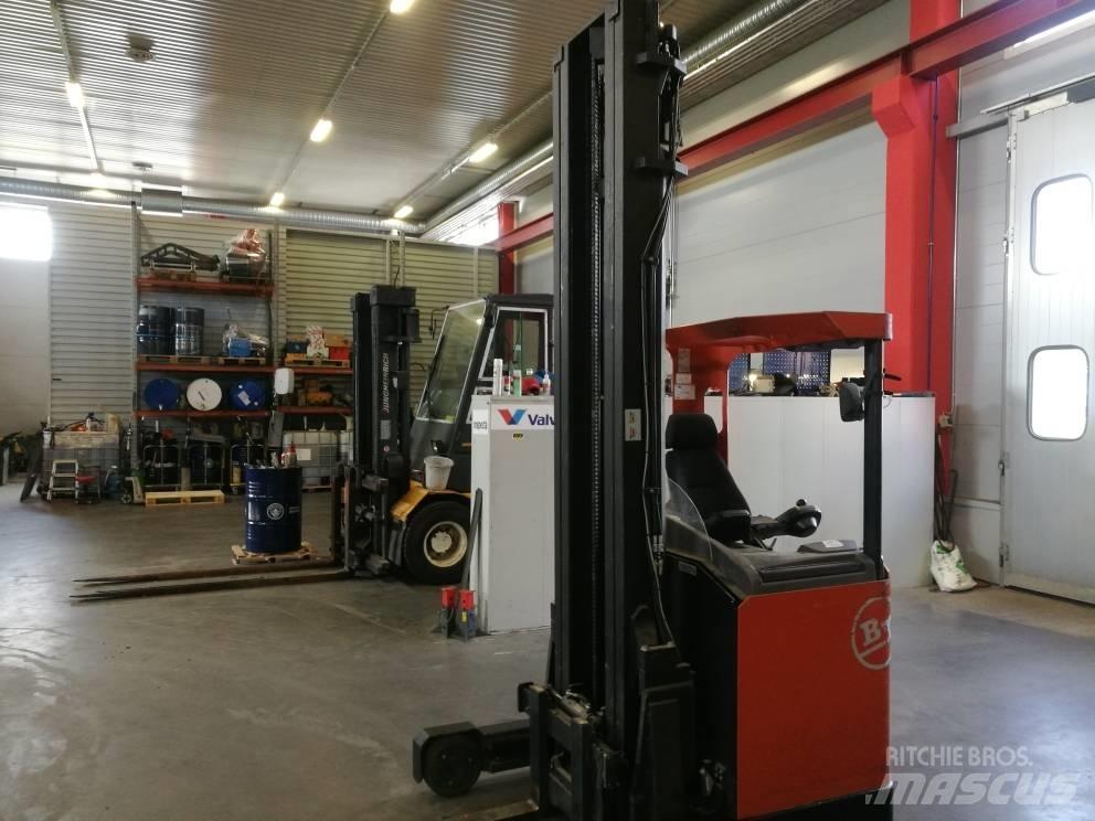BT RR B 2 Reach truck - depo içi istif araçları