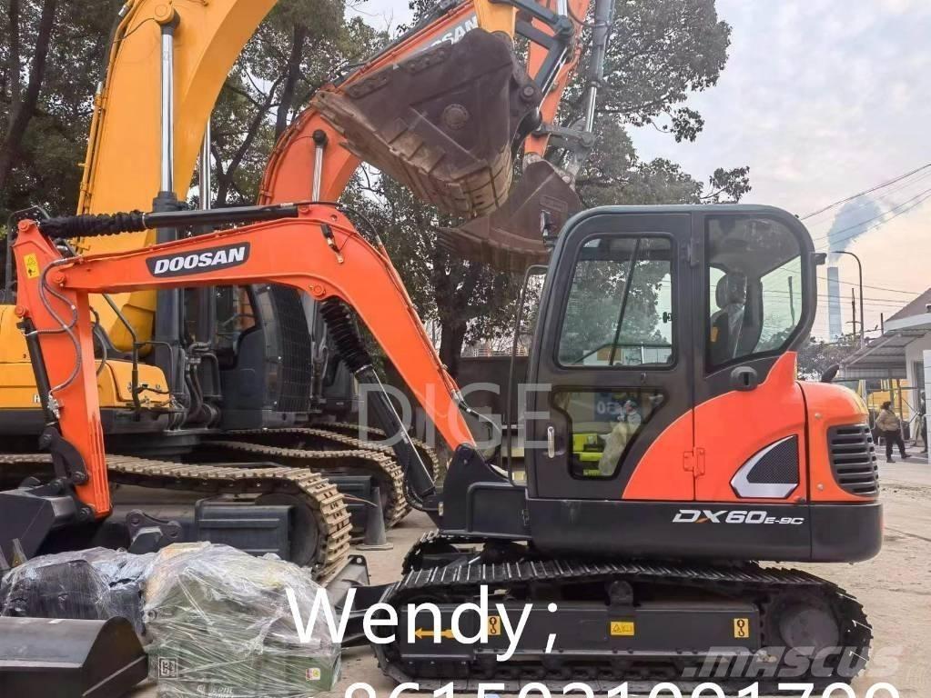 Doosan DX 60 Mini ekskavatörler, 7 tona dek