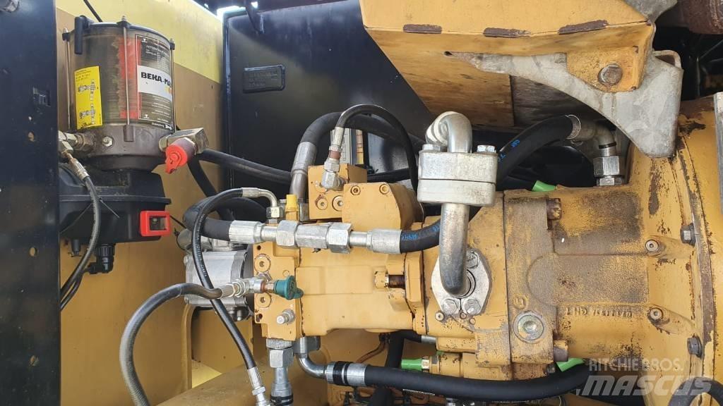 CAT M 318 D MH Atık taşıma araçları