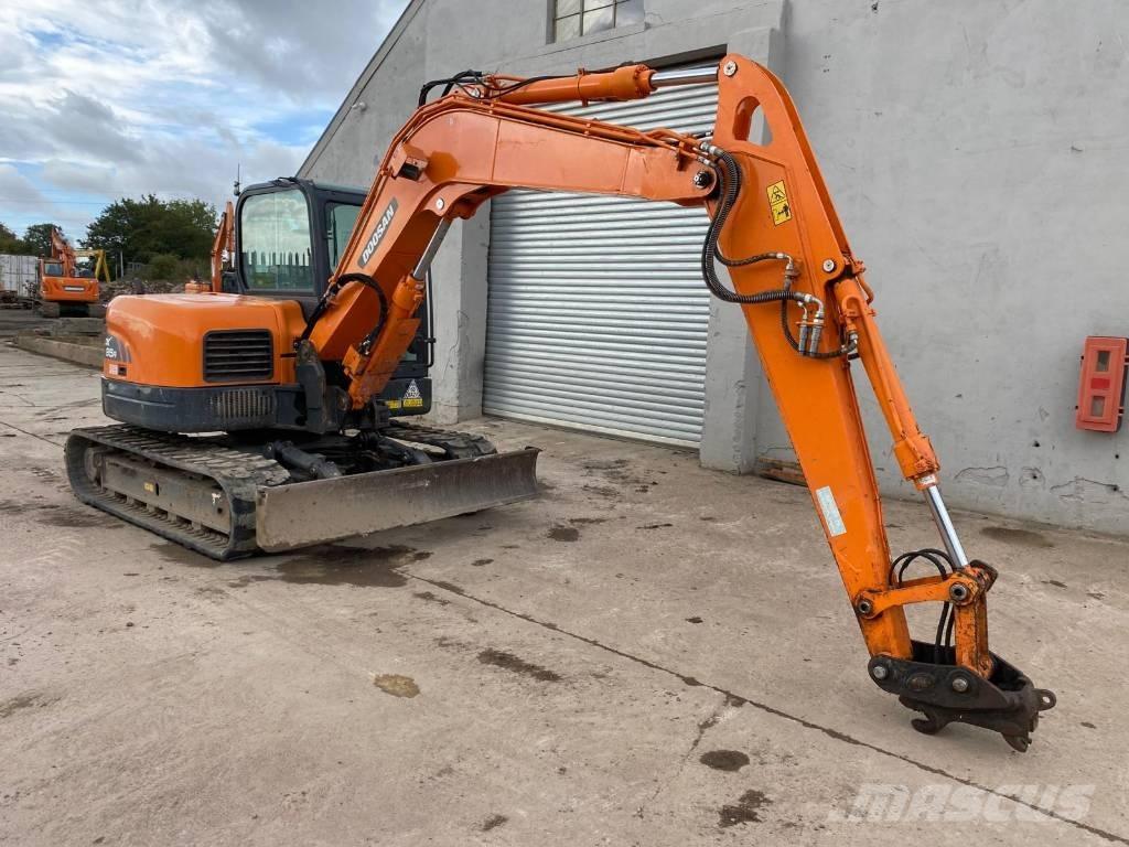 Doosan Develon DX85R Midi ekskavatörler 7 - 12 t
