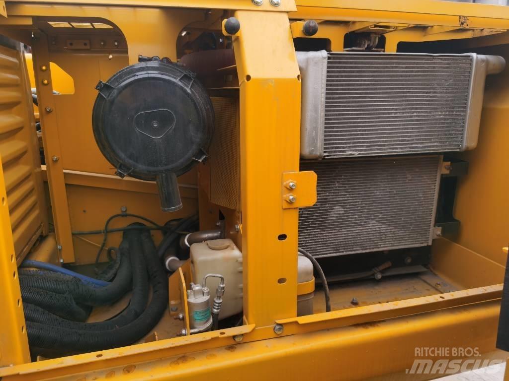 Komatsu PC 220-7 Paletli ekskavatörler