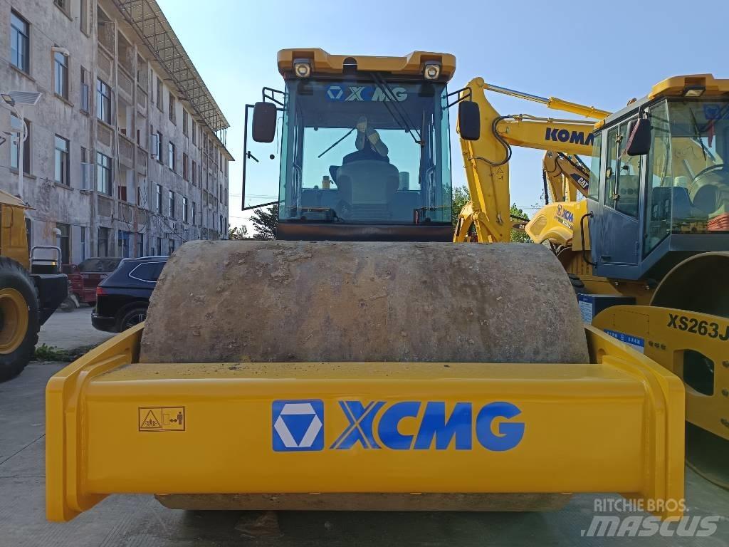 XCMG XS 223 J Tek tamburlu silindirler