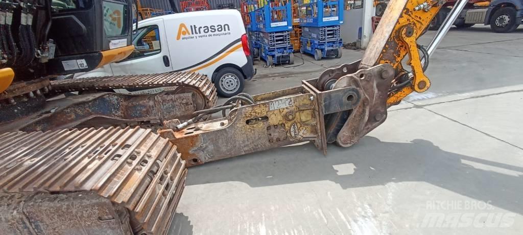 JCB JS 210 LC Paletli ekskavatörler