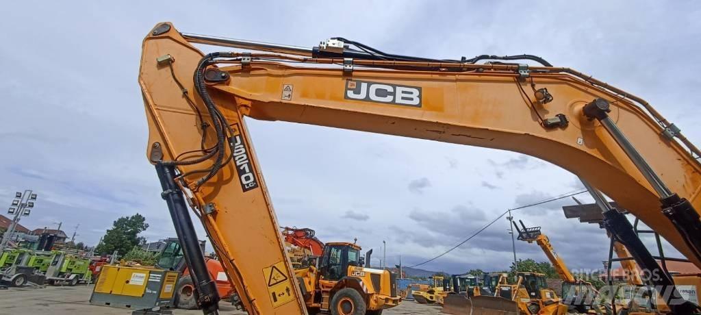 JCB JS 210 LC Paletli ekskavatörler