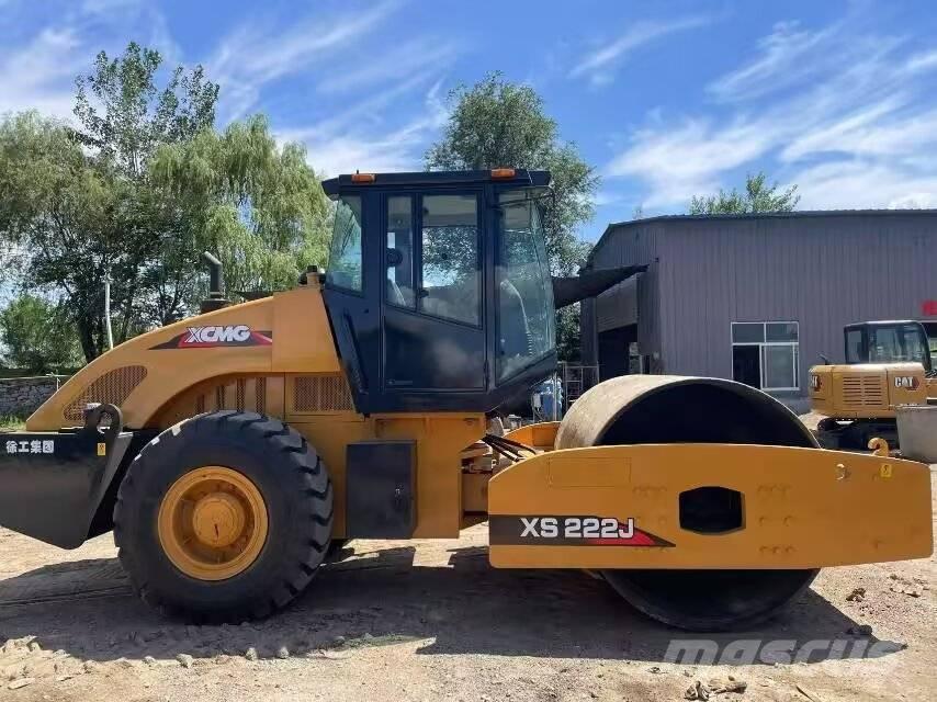 XCMG XS 223J Tek tamburlu silindirler