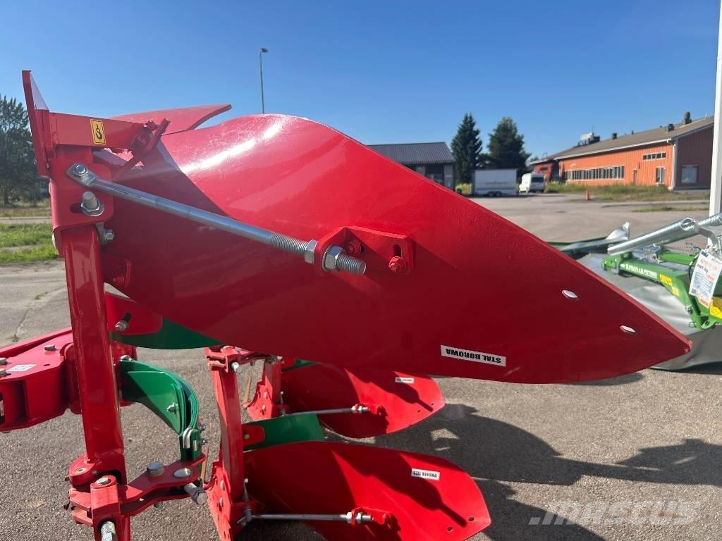 Agro-Masz PO3 Döner pulluklar