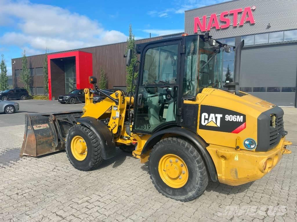 CAT 906M Tekerlekli yükleyiciler