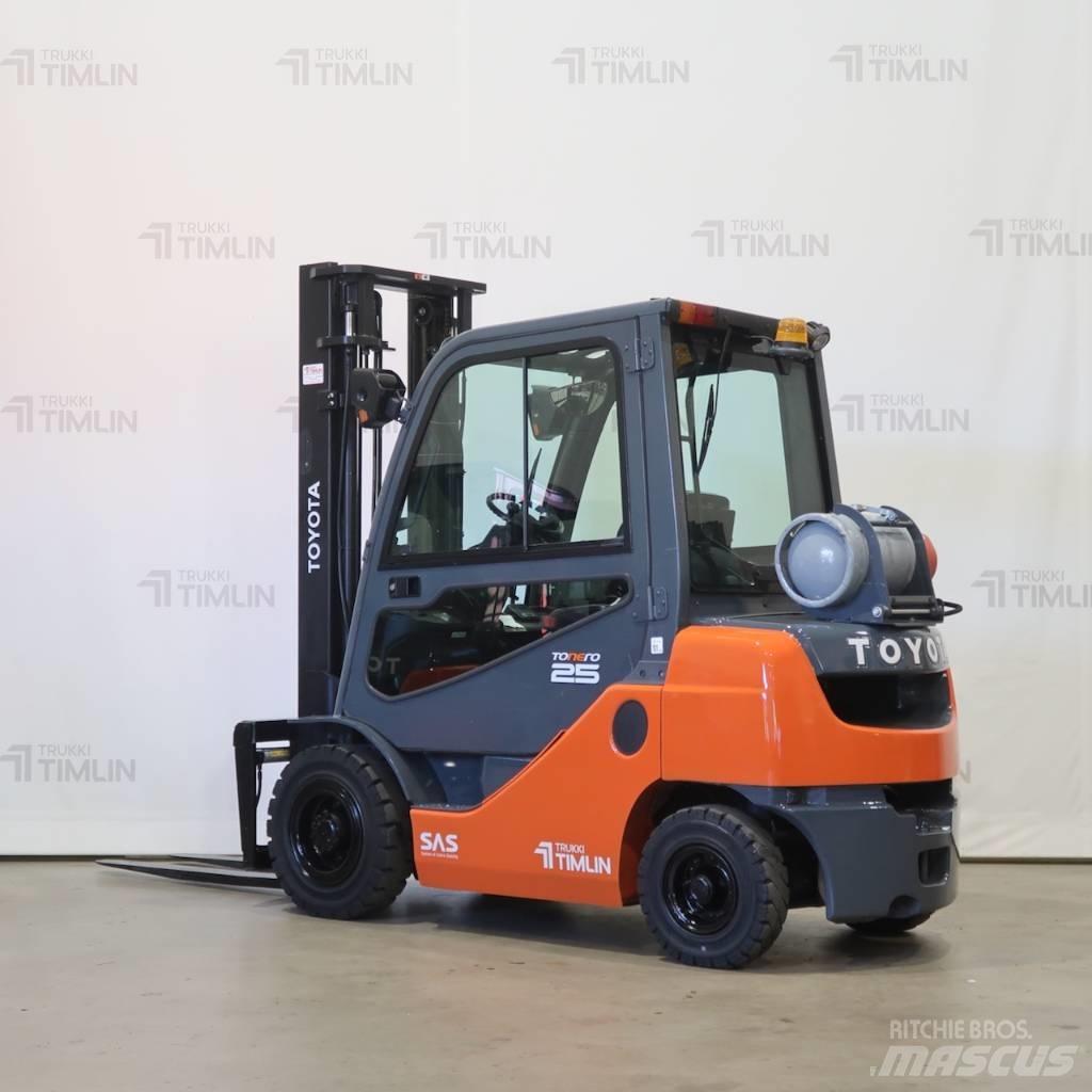 Toyota 02-8FGF25 LPG'li forkliftler