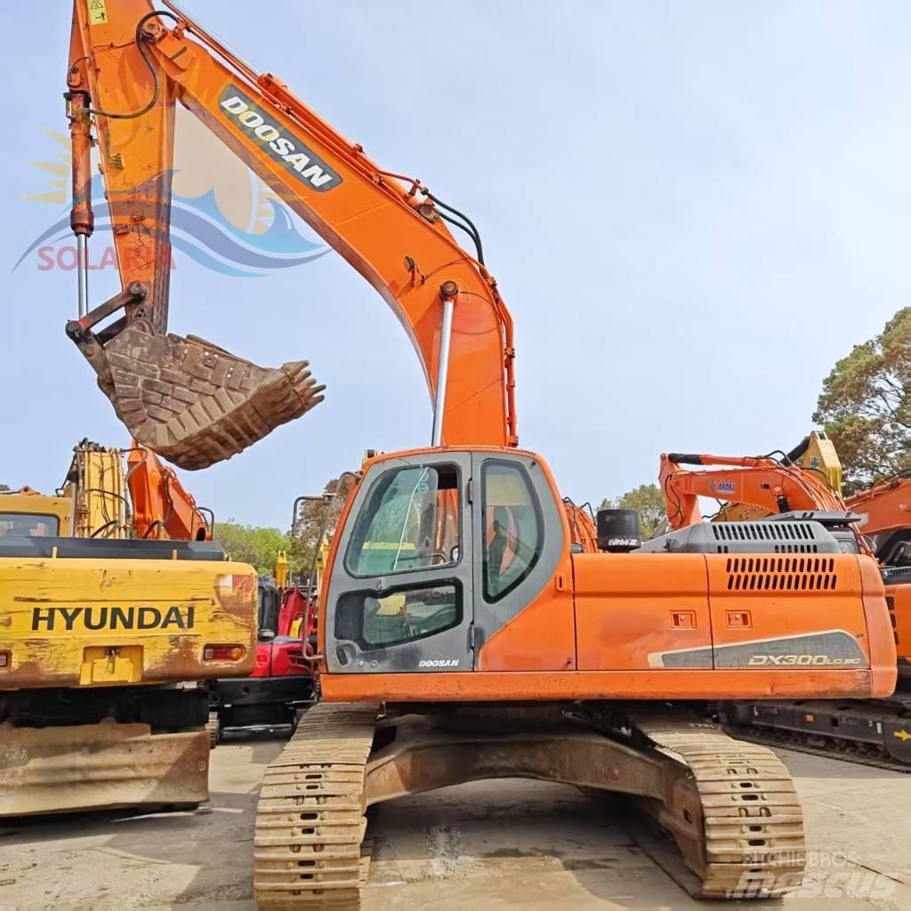 Doosan DX 300 LC Paletli ekskavatörler