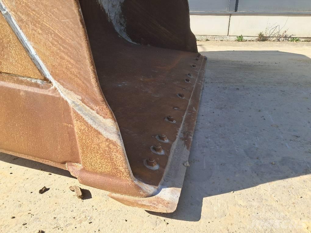 Komatsu WA475-10E0 Tekerlekli yükleyiciler