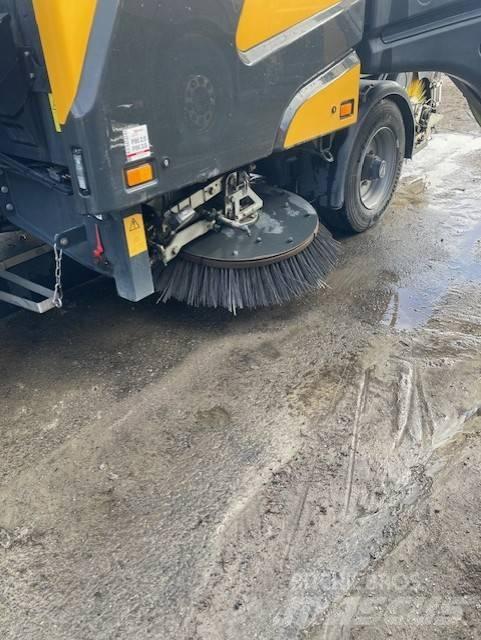 Schmidt Wasa 300+ Cadde süpürücüler