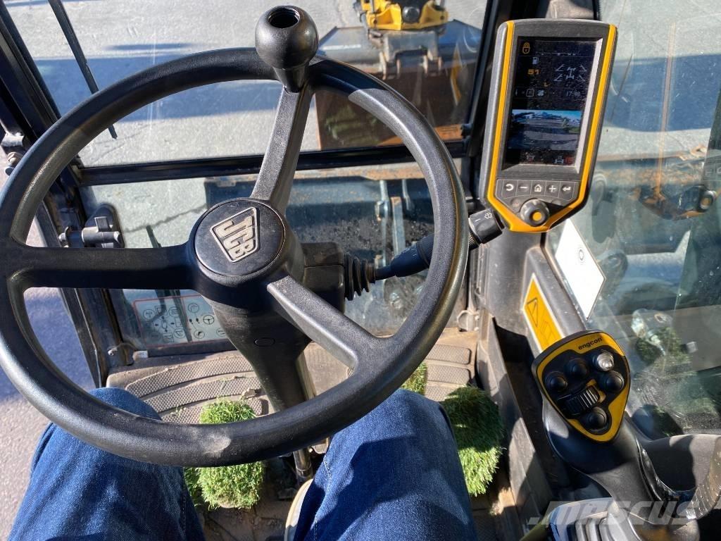 JCB JS145W T4i Lastik tekerli ekskavatörler