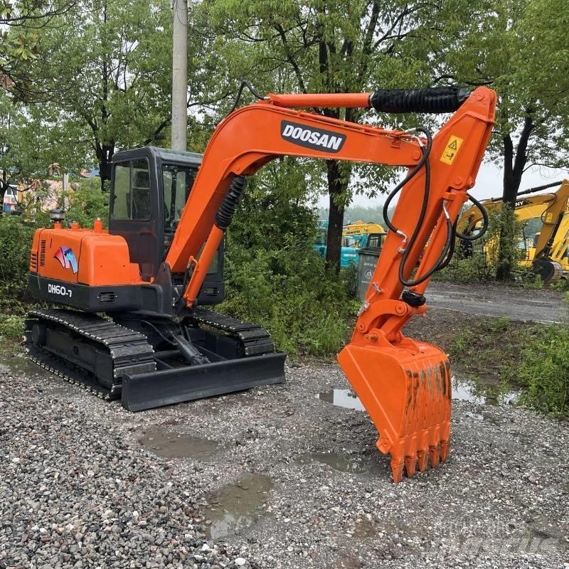 Doosan DH 60 Mini ekskavatörler, 7 tona dek