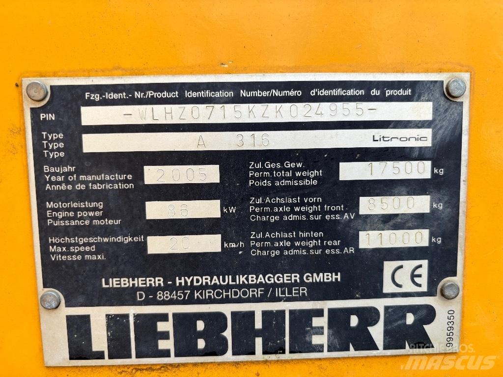 Liebherr A316 Lastik tekerli ekskavatörler