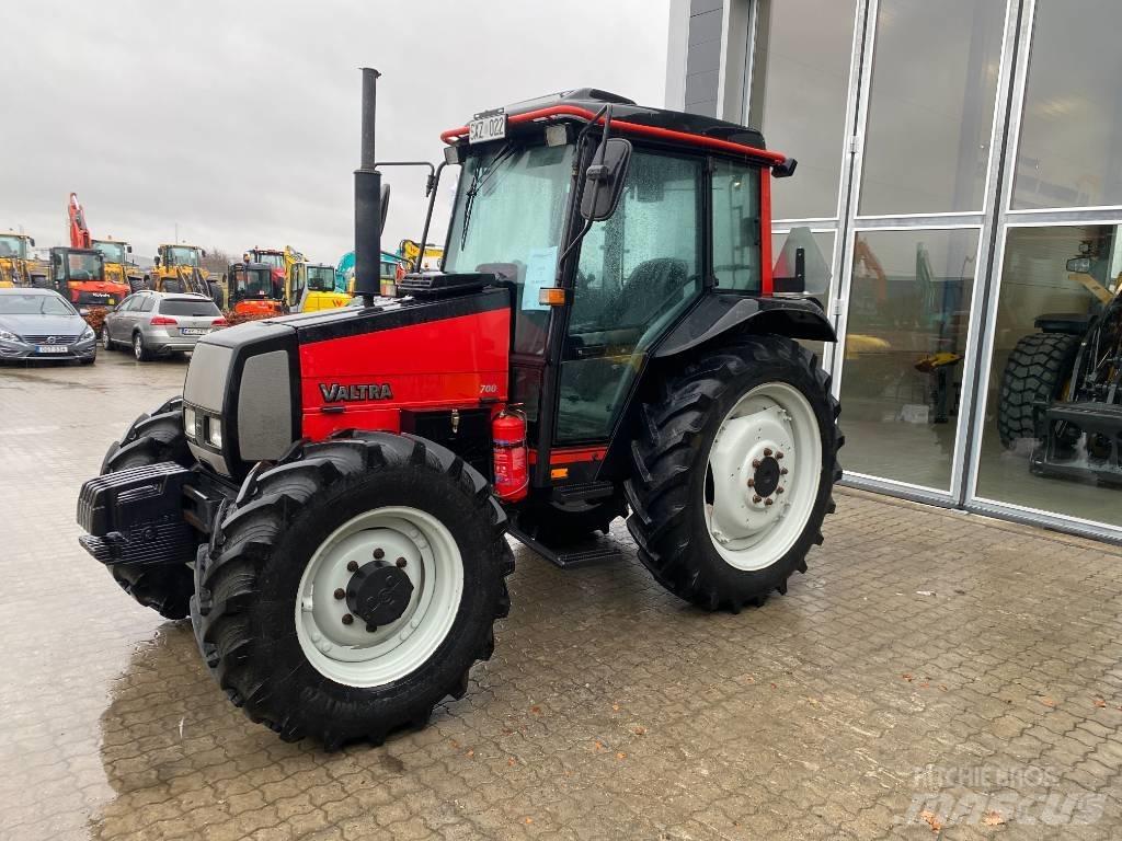 Valtra 700-4 Traktörler