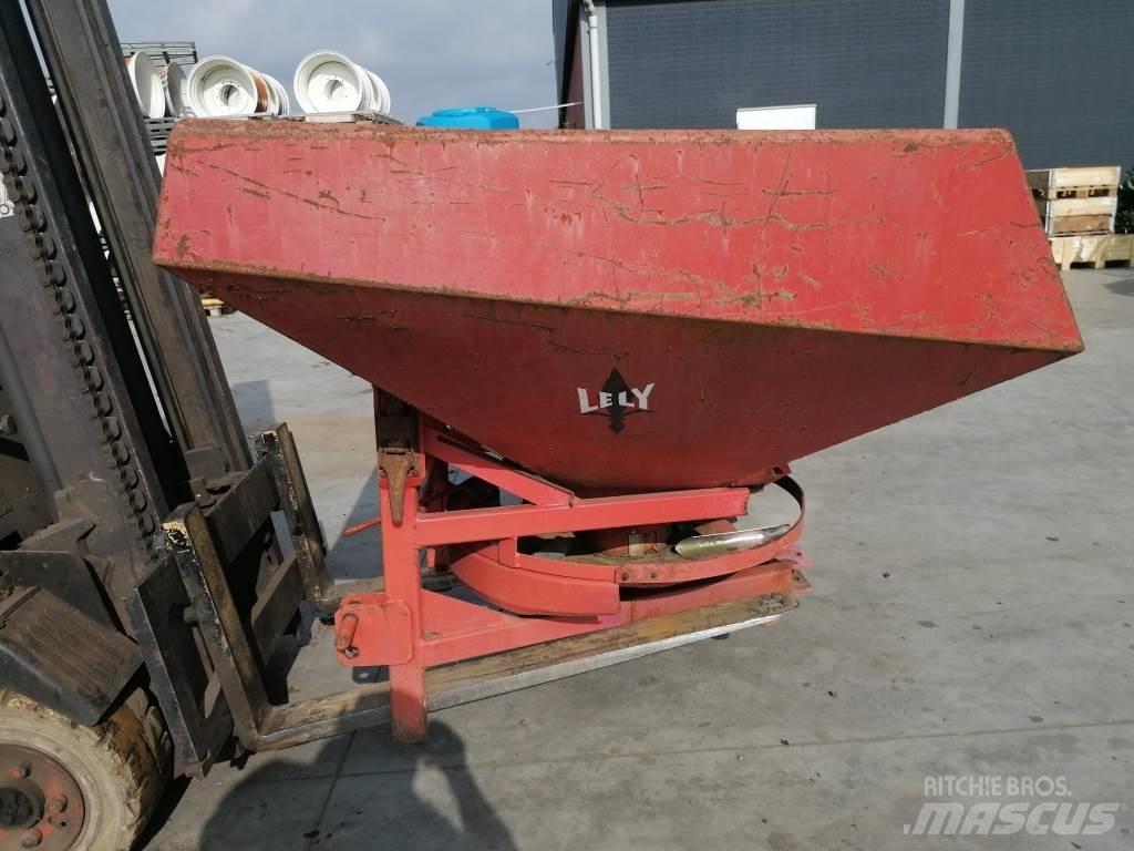 Lely 900 Diger tarim makinalari