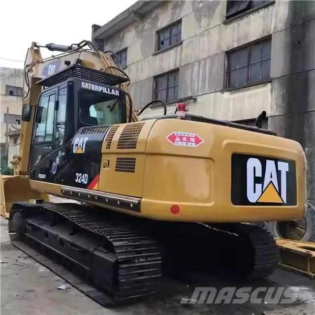 CAT 324 D Paletli ekskavatörler
