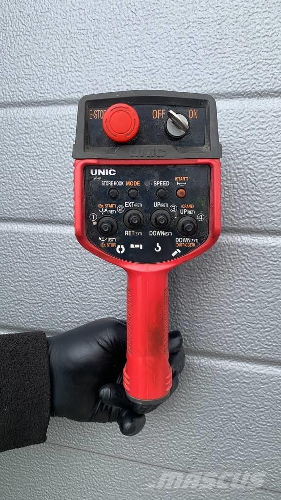 Unic URW 295 Mini vinçler