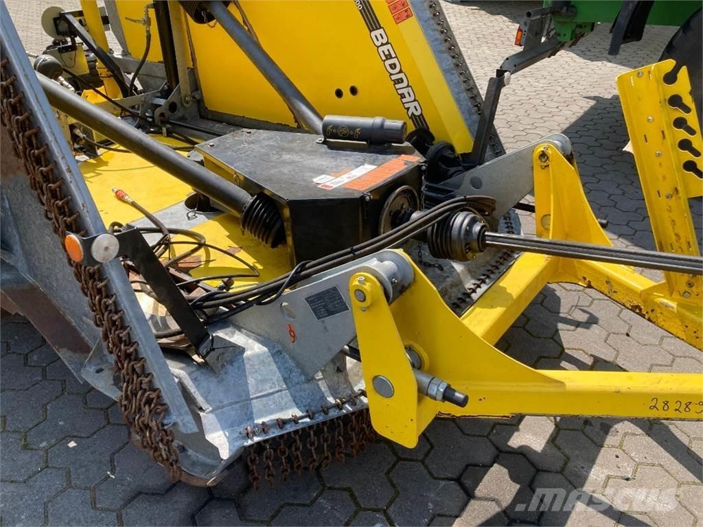 Bednar MZ 6000 Diger yol bakim makinalari