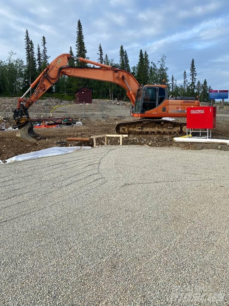 Doosan DX 255 Paletli ekskavatörler