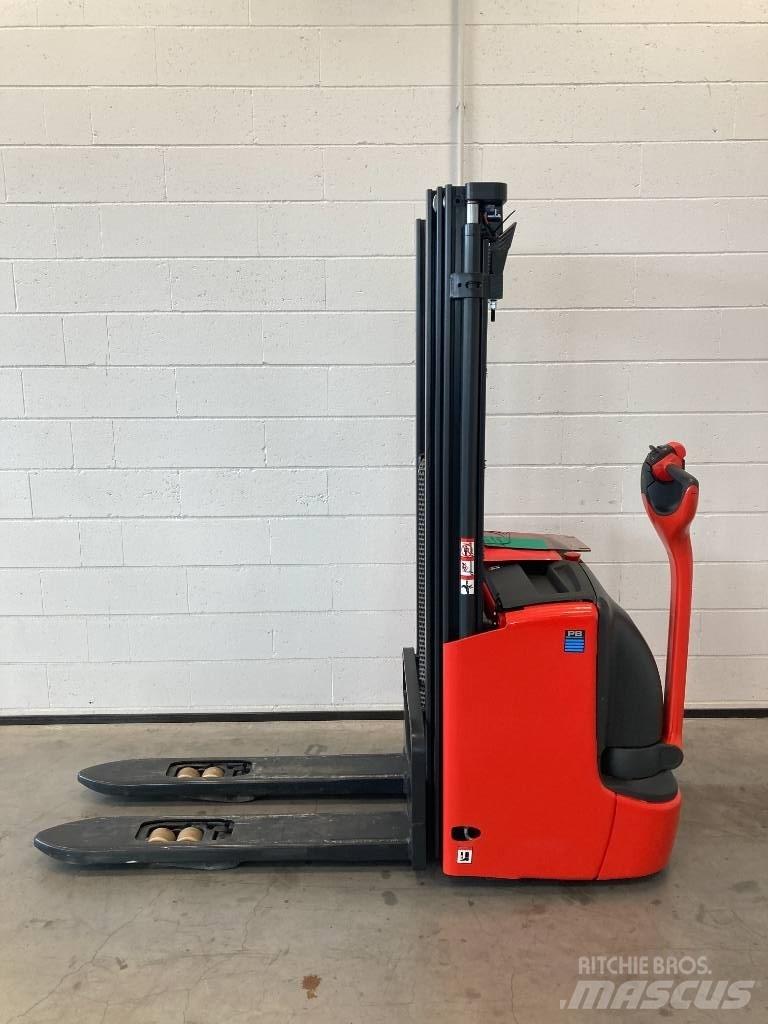 Linde L12i/1172 Yaya kumandali istif makinasi
