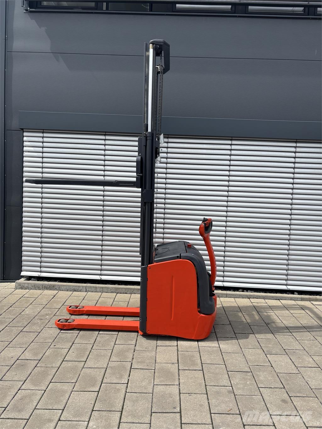 Linde L16 Akülü depo ekipmanları