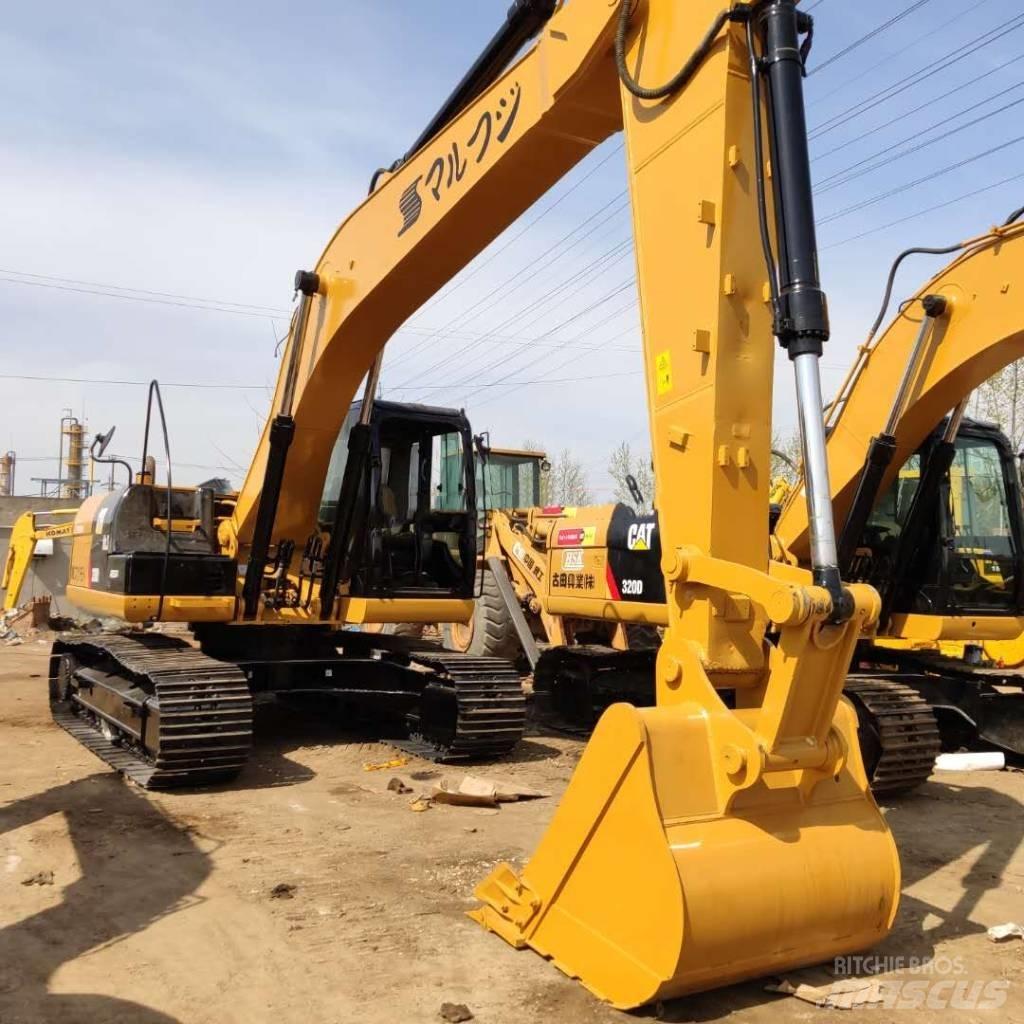 CAT 320D Paletli ekskavatörler