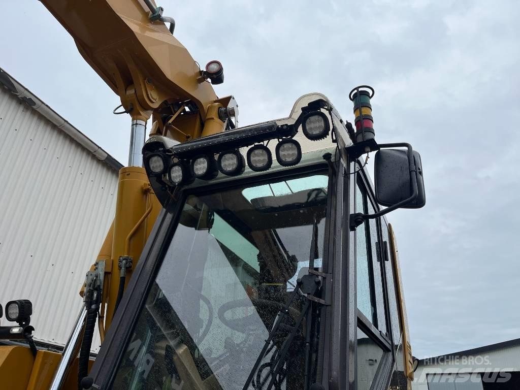 Hydrema M1600C Rail Lastik tekerli ekskavatörler