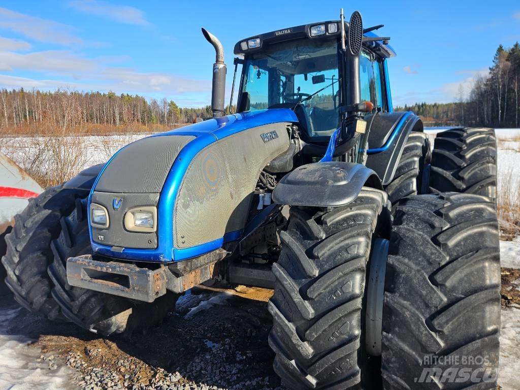 Valtra T 171 Traktörler